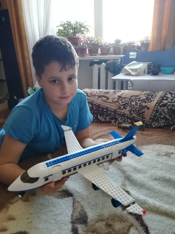 463-Piece City Airplane Set – Build & Explore Aviation World