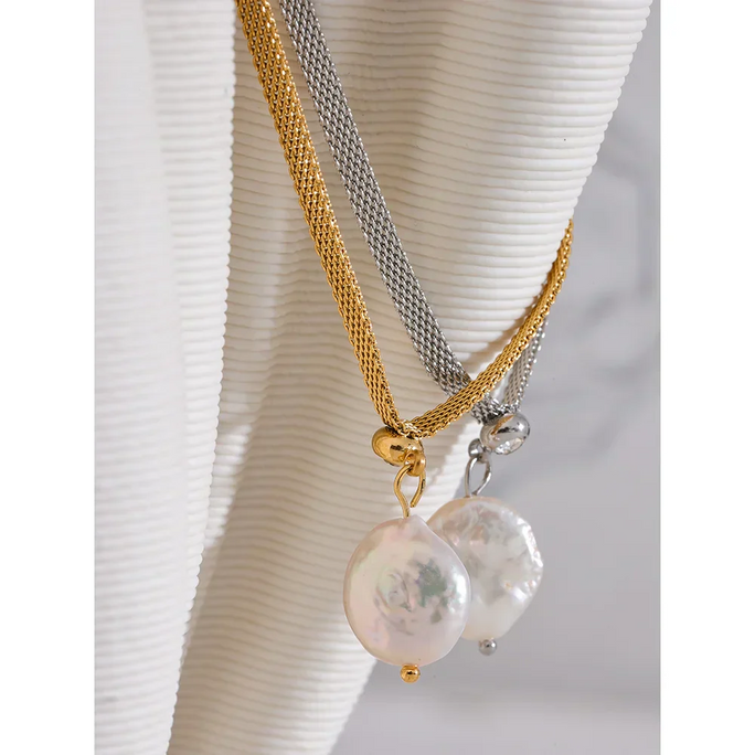 Pearl & Stainless Steel Necklace – Elegant, Timeless Jewelry